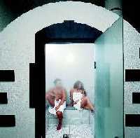 Freie Benutzung des <b>Wellnessbereiches</b> (Sauna, Dampfbad, Schwalldusche, Liegeraum, Getränkebar)<GESUNDHEIT>